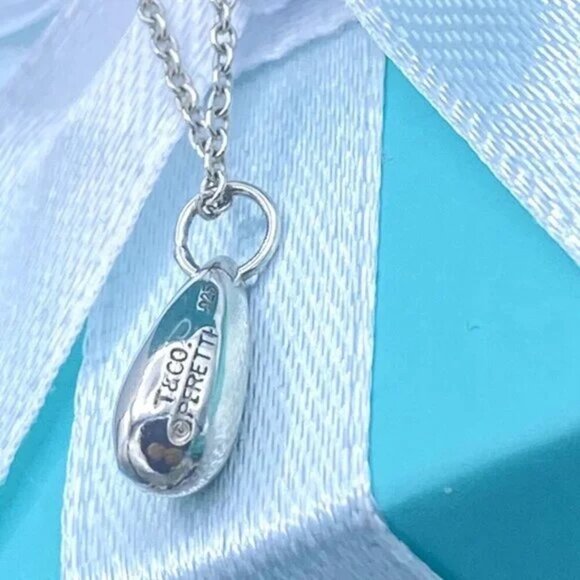 Authentic Tiffany & Co. Elsa Peretti Teardrop Necklace – 16" – Gift Ready - Picture 2 of 8